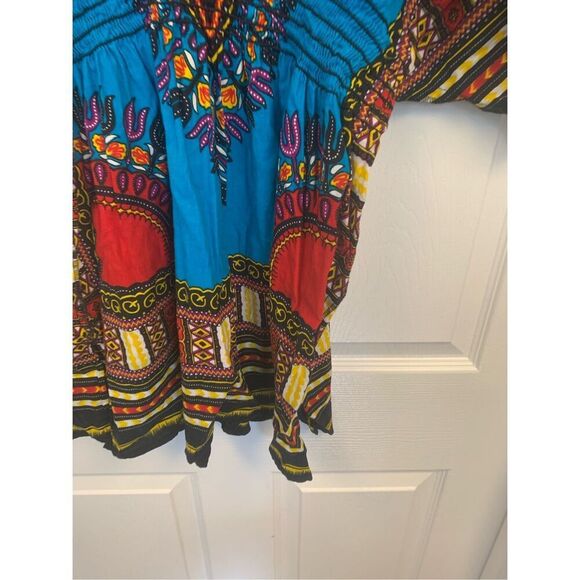 African Patterend Blouse - Picture 3 of 7
